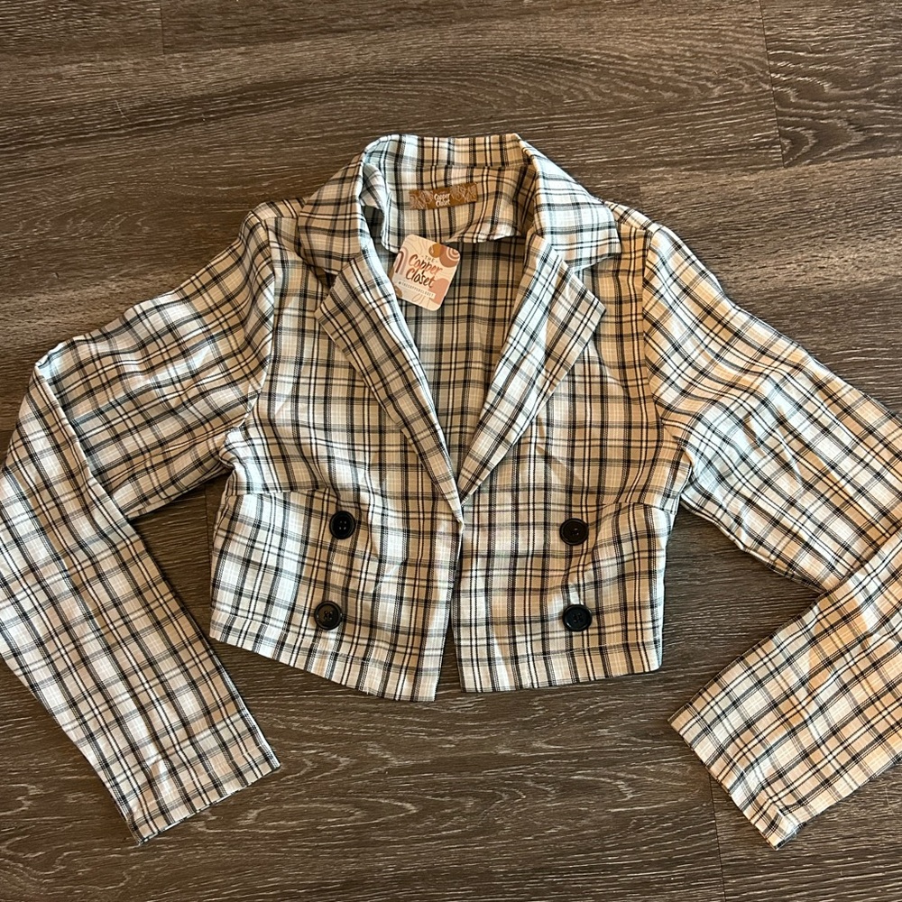 Preppy cropped blazer